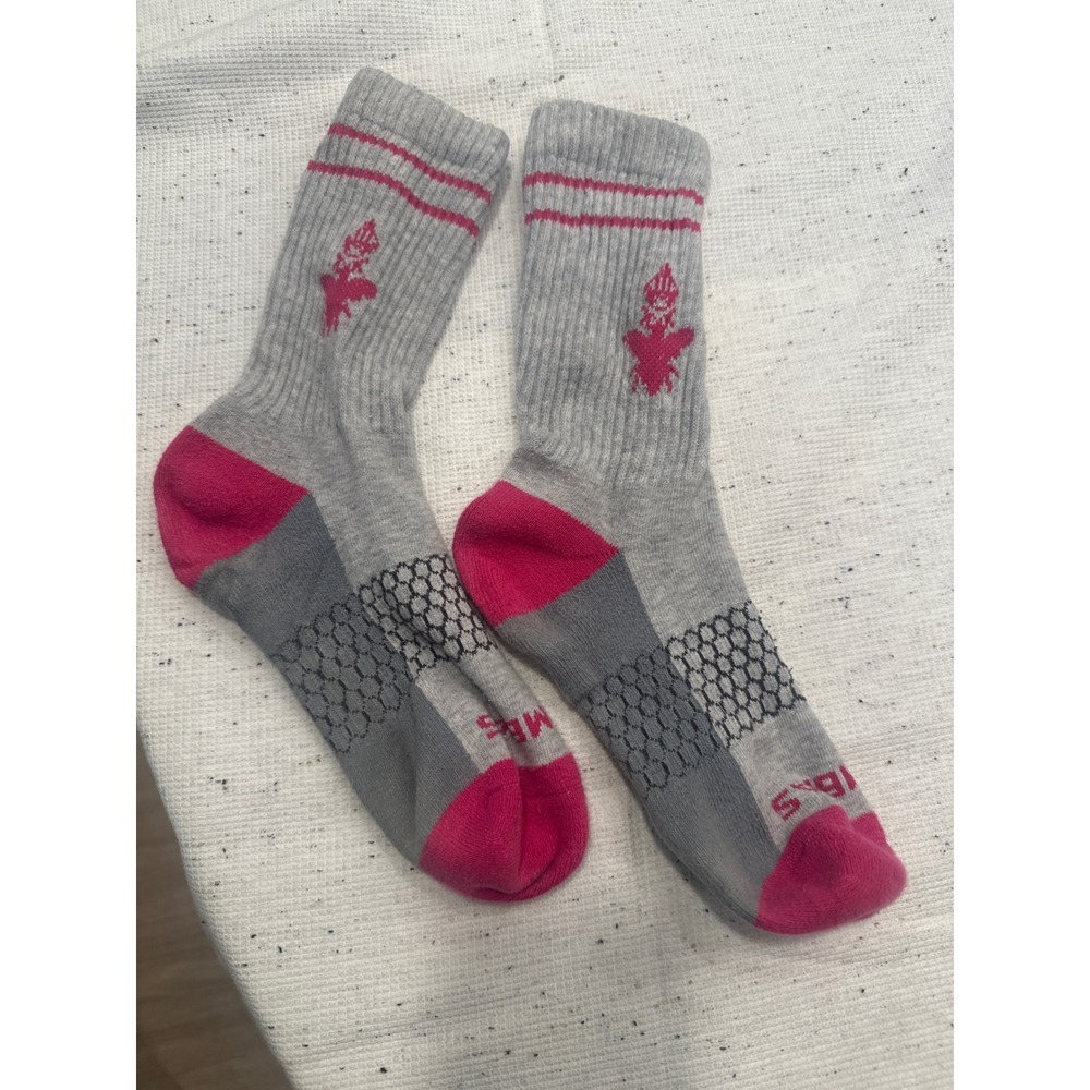 Bombas Womens Crew Socks Gray Pink Athletic Performance Cushioning Sz M